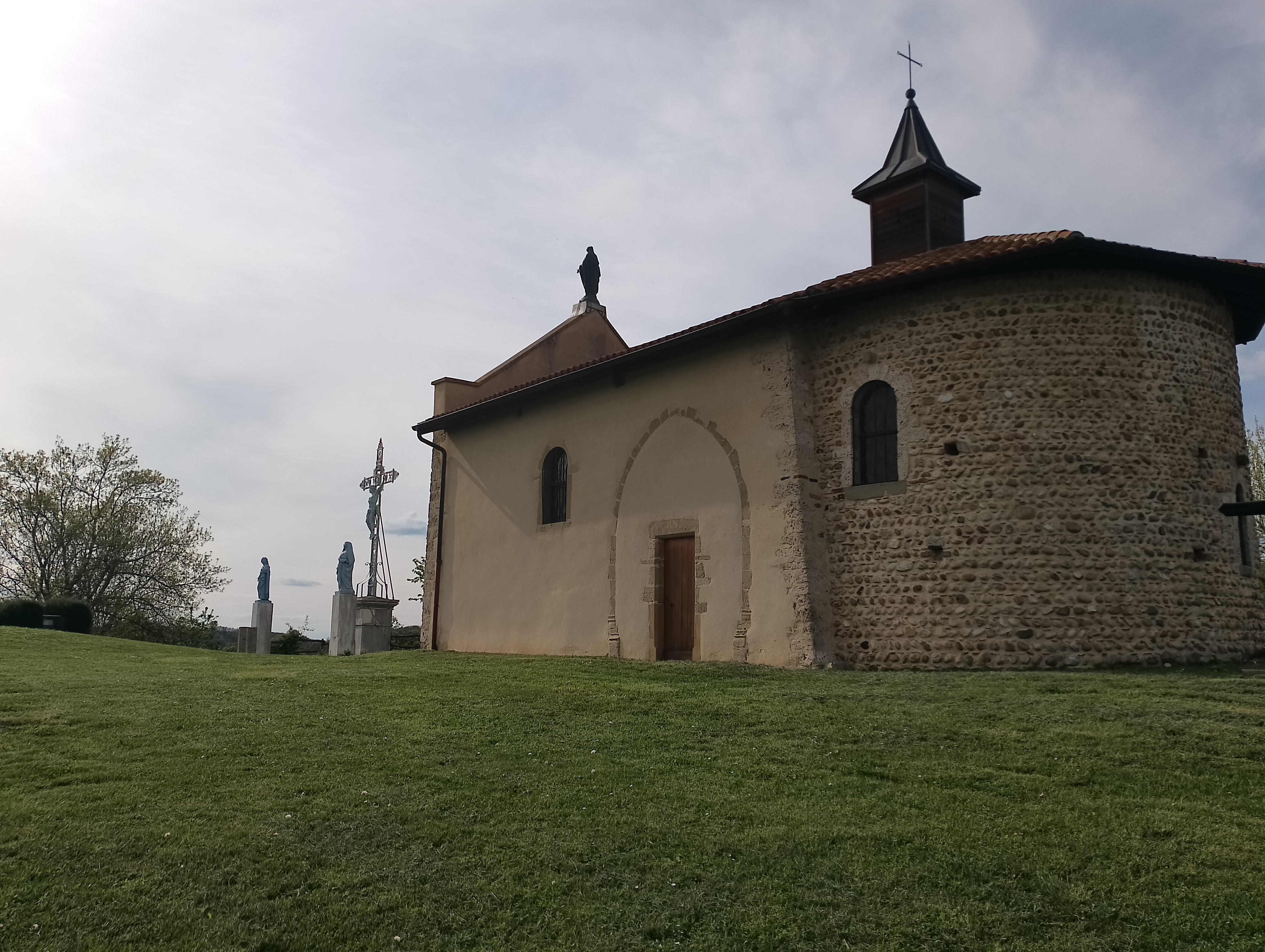Sortie sacrée à La chapelle du Mont à Gillonnay
